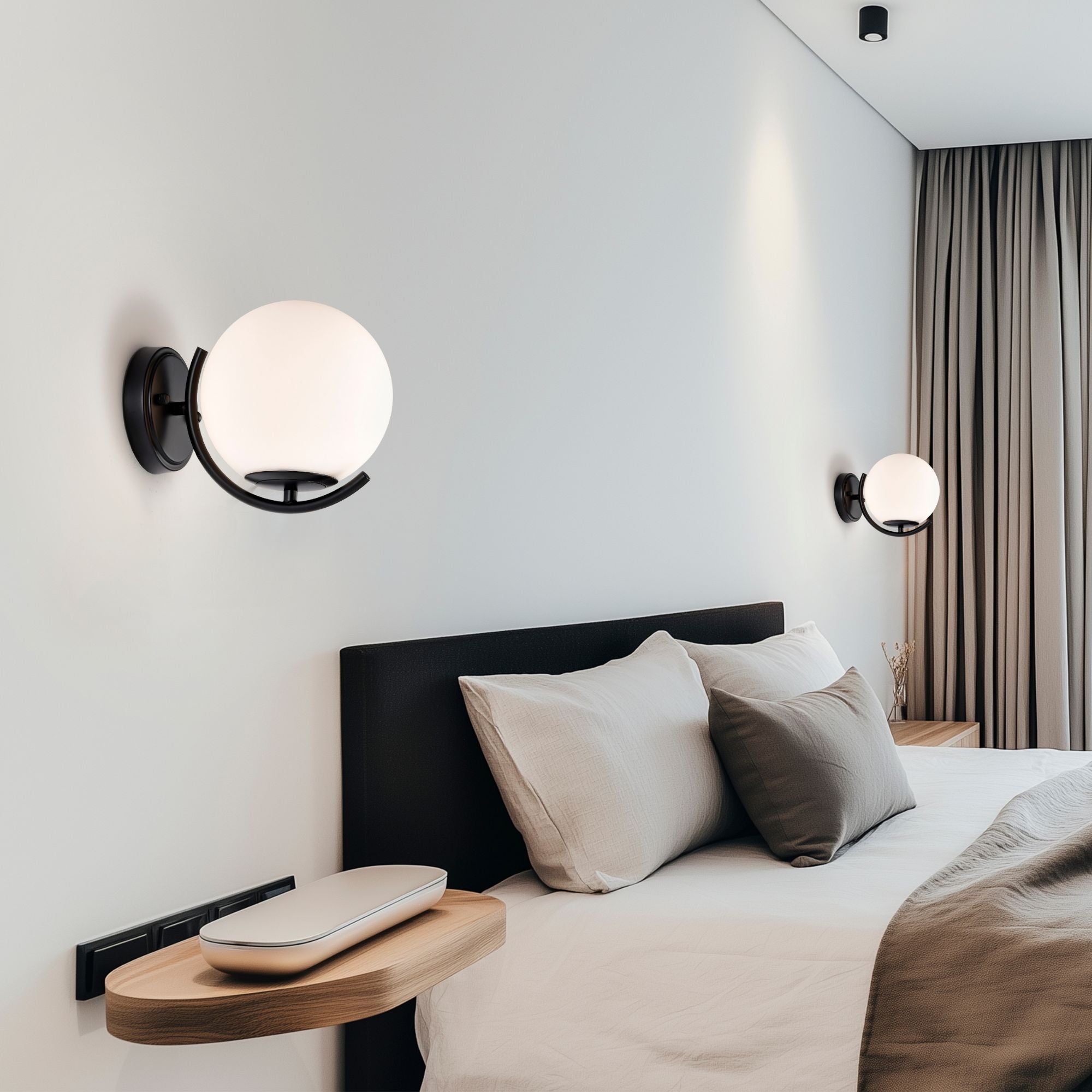 COTTAGE LIFE Black Wall Sconce Light Mid Century Modern Globe Wall Light with 180MM Large Glass Lampshade Black Glass Wall Sconce for Bedroom 1 Pack