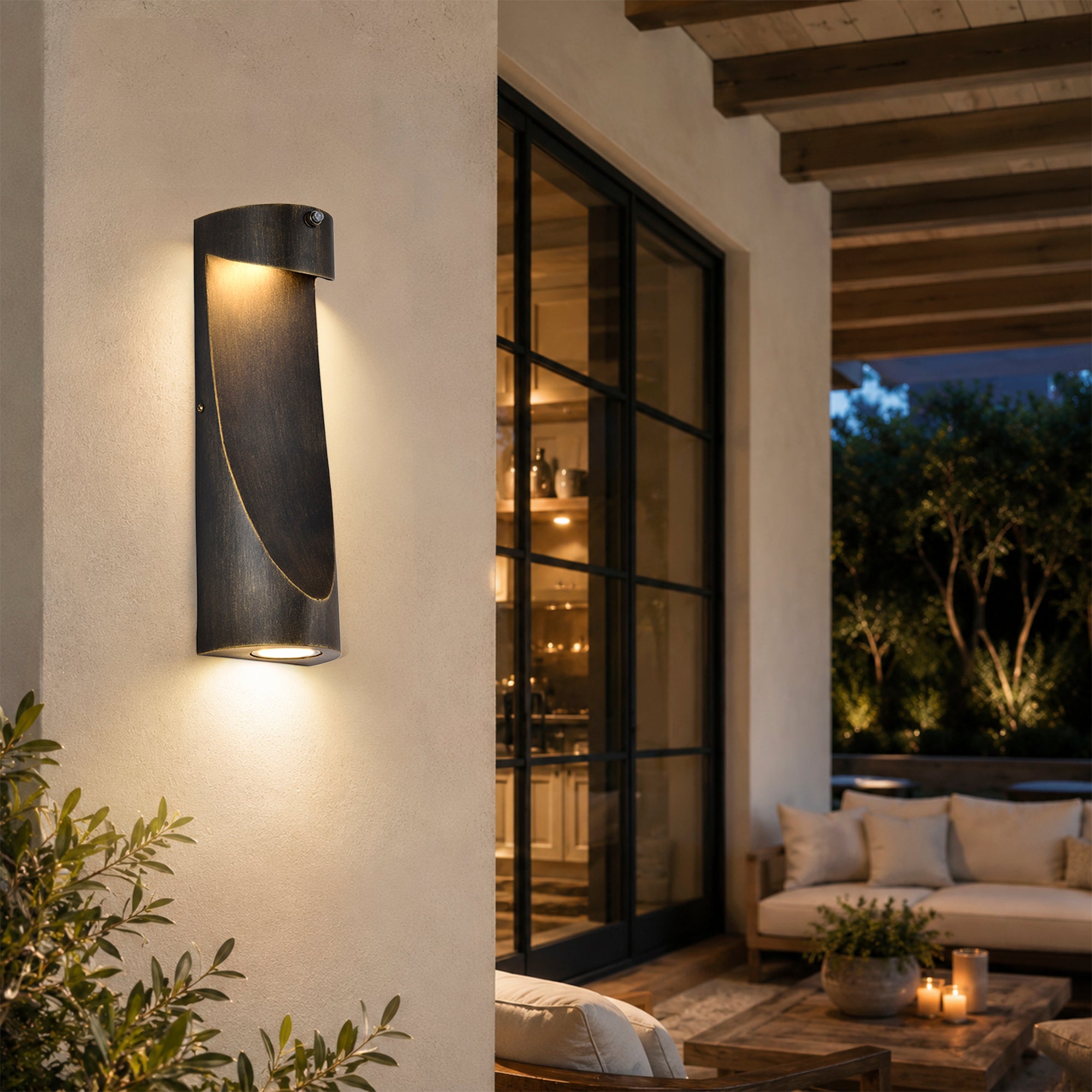 15" Dusk-to-Dawn Integrated LED Outdoor Wall Light, Sand Black & Brushed Gold