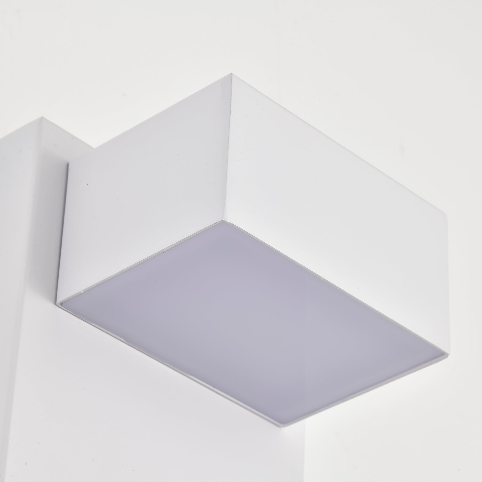 7.8" White Dusk-to-Dawn Integrated LED Outdoor Wall Light